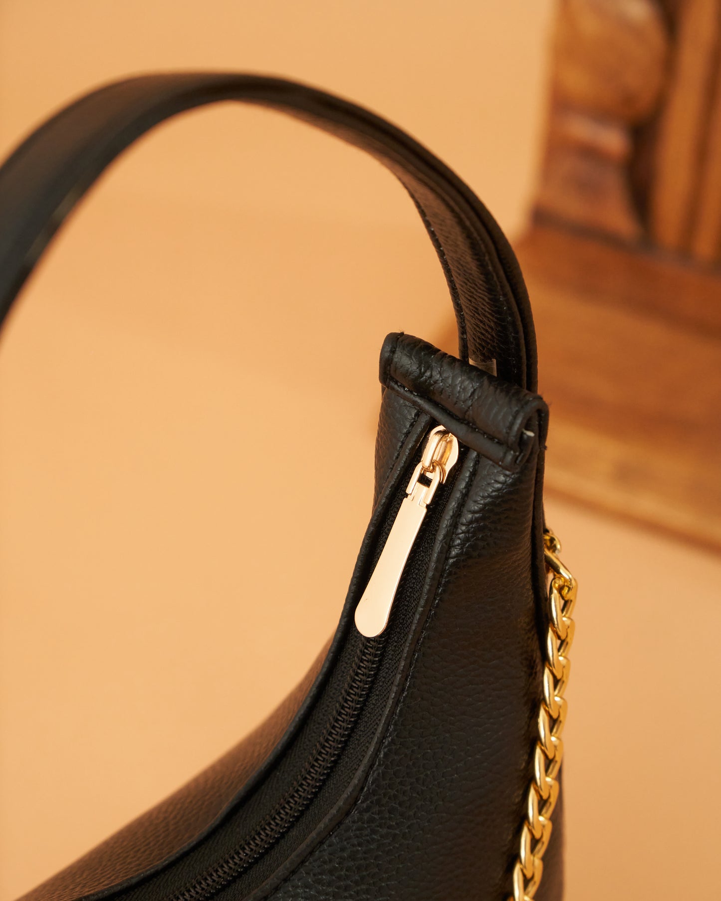 NestCord Luxe Crescent Bags - Black