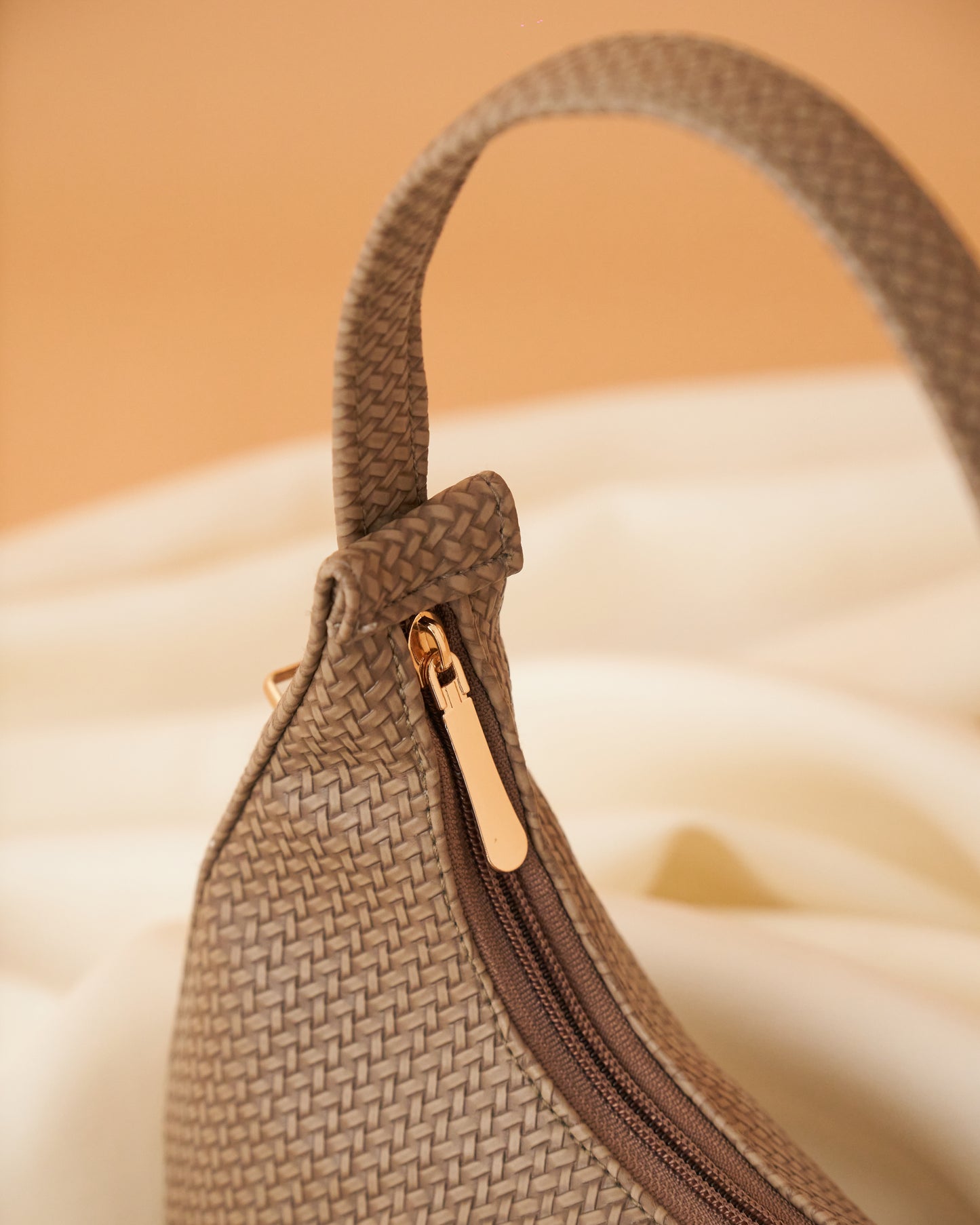 NestCord Luxe Crescent Bag – Light Brown